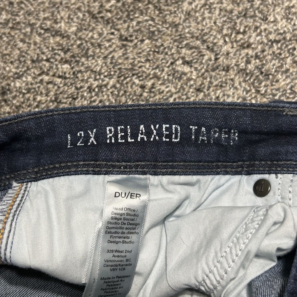 Du/er L2X Relaxed Tapered Performance Denim Jeans Mens 32x34 Casual Dark Wash - Picture 5 of 15